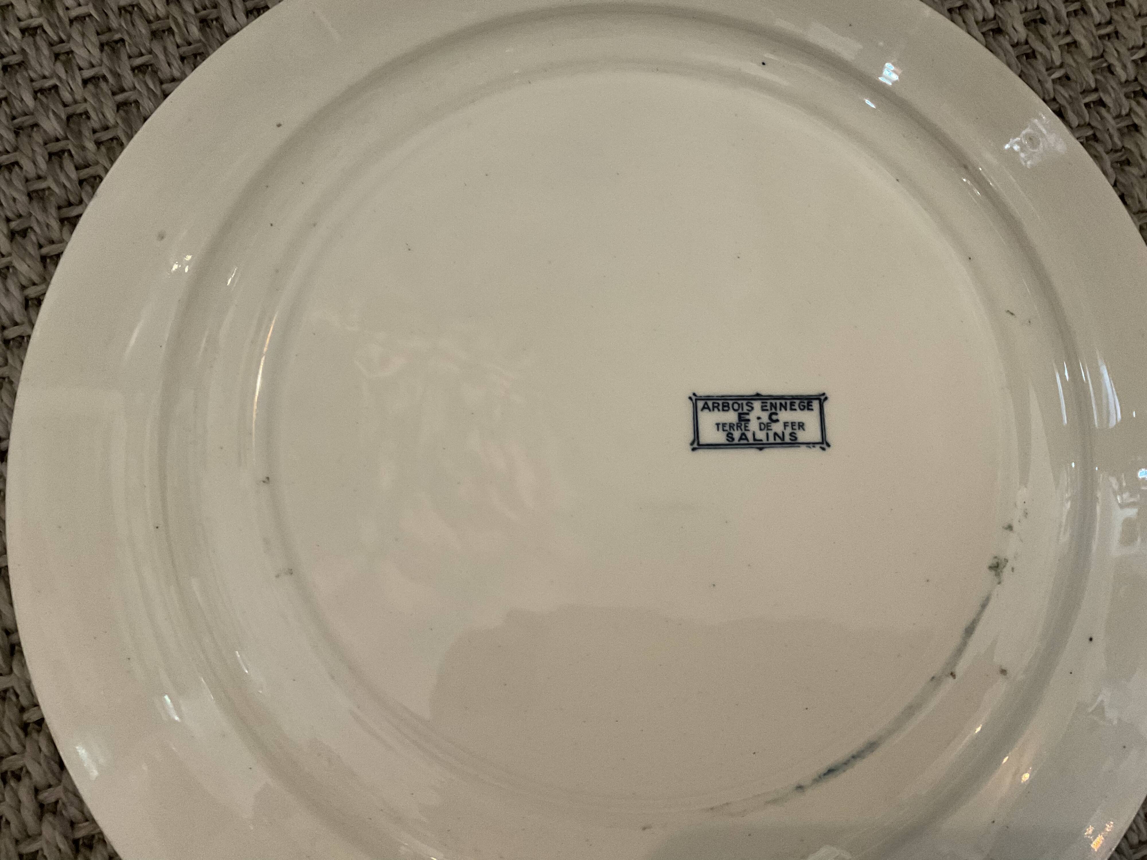 2 round dishes iron earth .salins