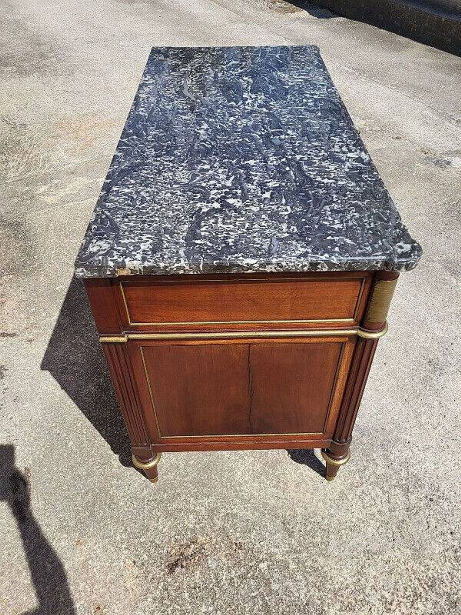 Louis xvi mahogany chest of drawers with 3 drawers from the 19th century