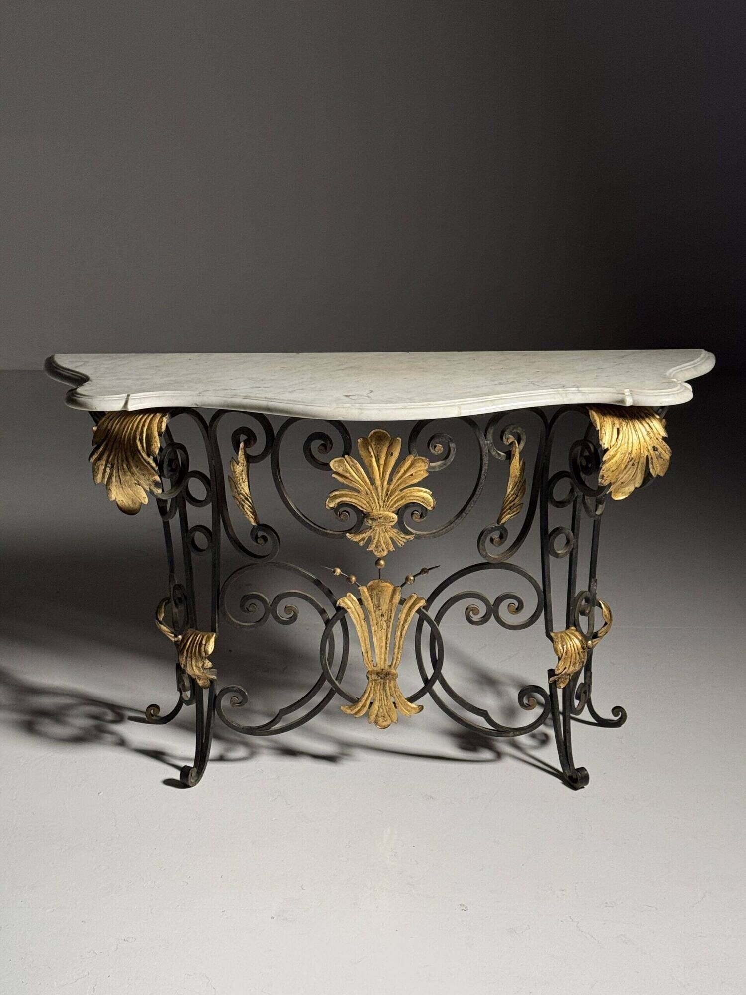 Table console en fer forgé avec marbre, années 1950