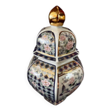 Japanese jar bird pattern