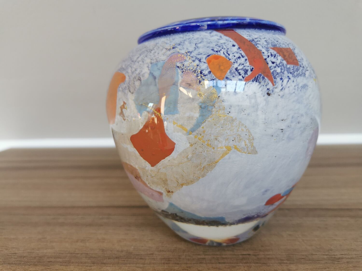 Vase en verre soufflé signé Jean Claude Novaro