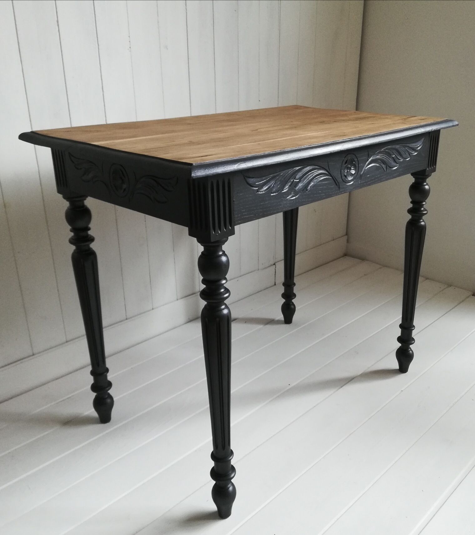 Farmhouse table