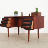 Teak desk, Danish design, 1970s, manufacturer: A.P. Møbler Svenstrup