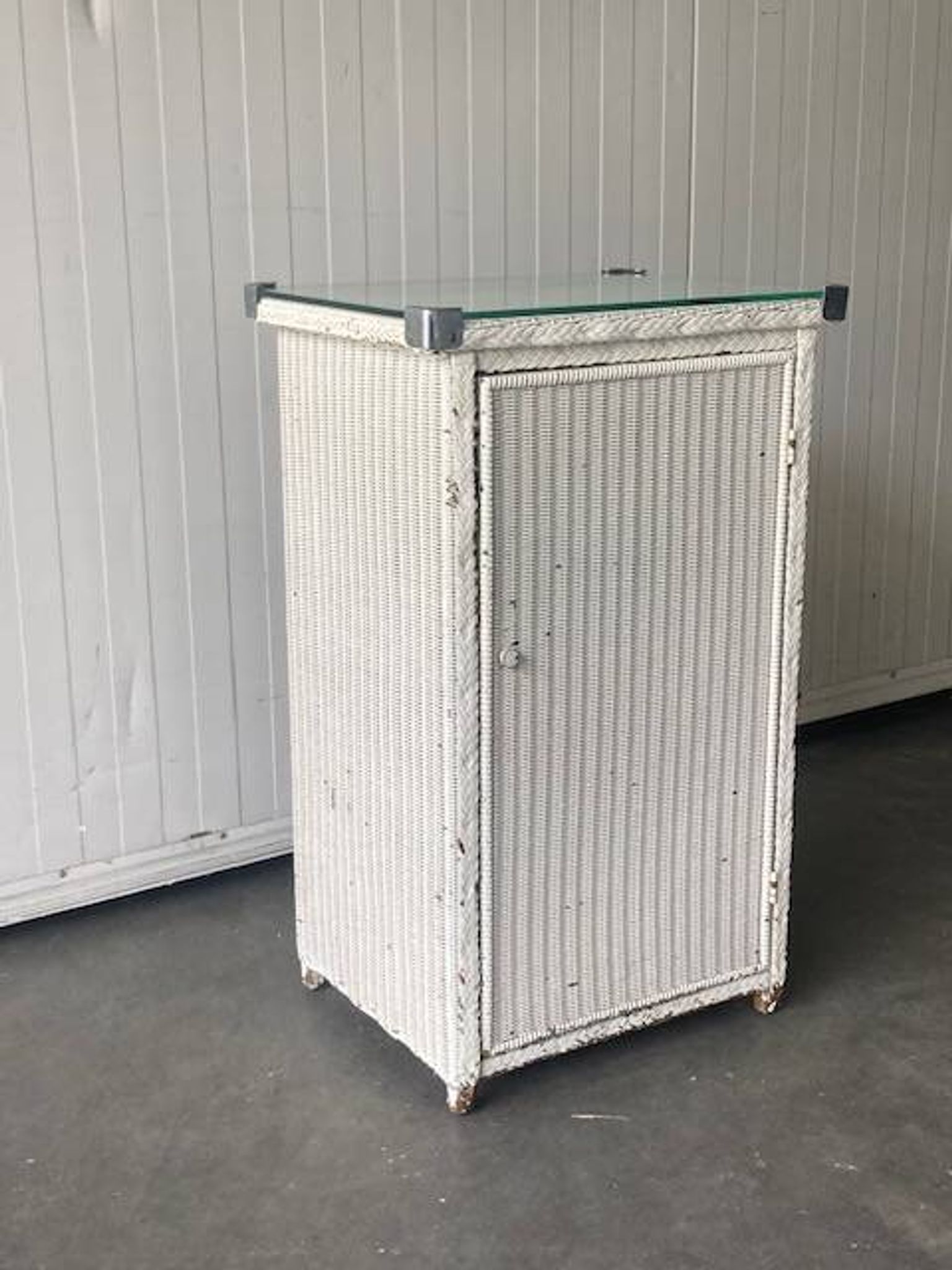 Armoire / table de chevet Lloyd Loom