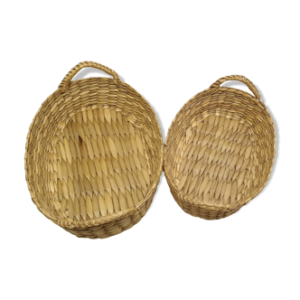 2 woven breaders with banana or palm leaves