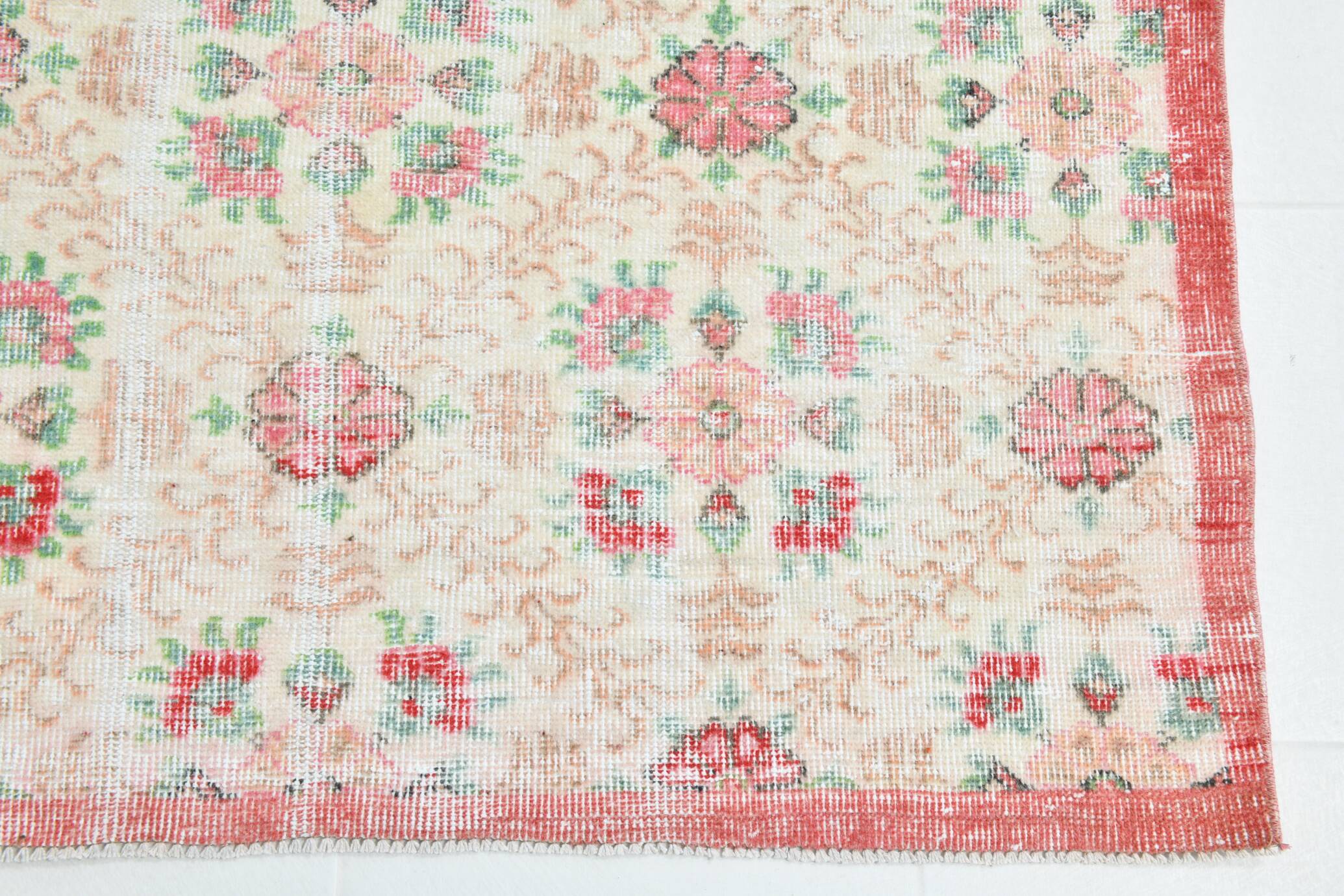6x10 Vintage Beige & Powder Pink Floral Handmade Vintage Rug, 186x295 Cm