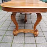 Napoleon III period walnut table from the late 19th century with extensions