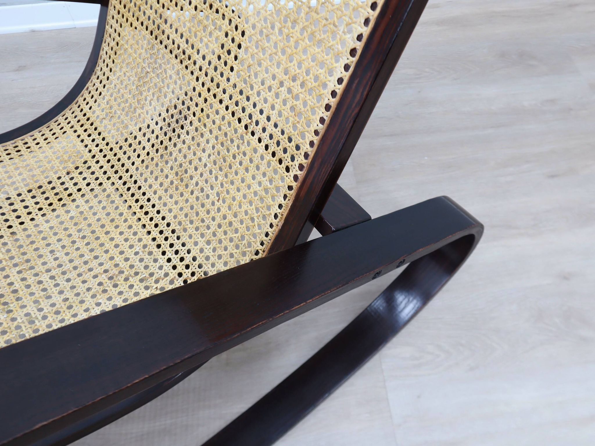 Vintage "DONDOLO" rocking chair Luigi Crassevig 1970s