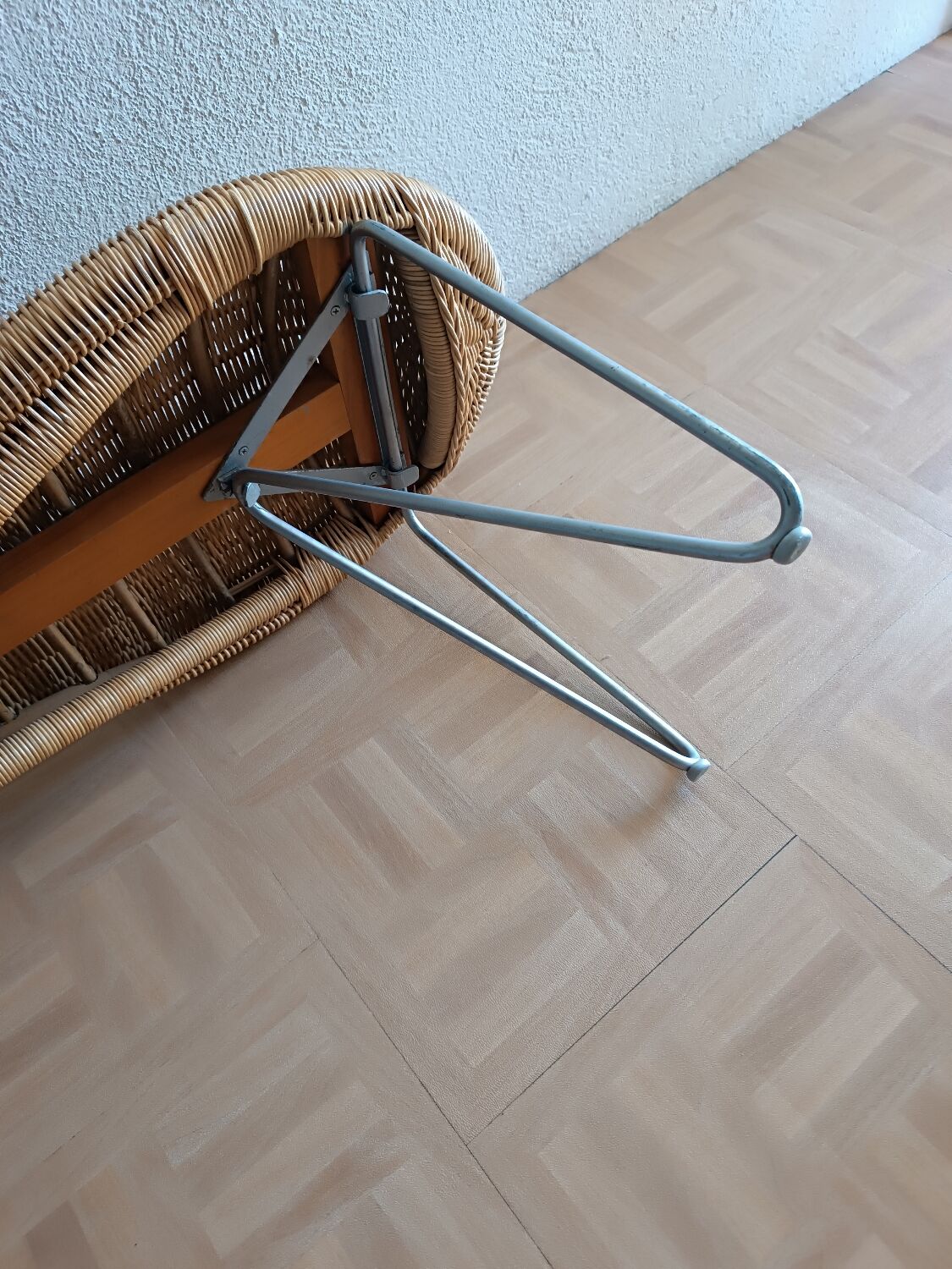 Ikea vintage peanuts bench