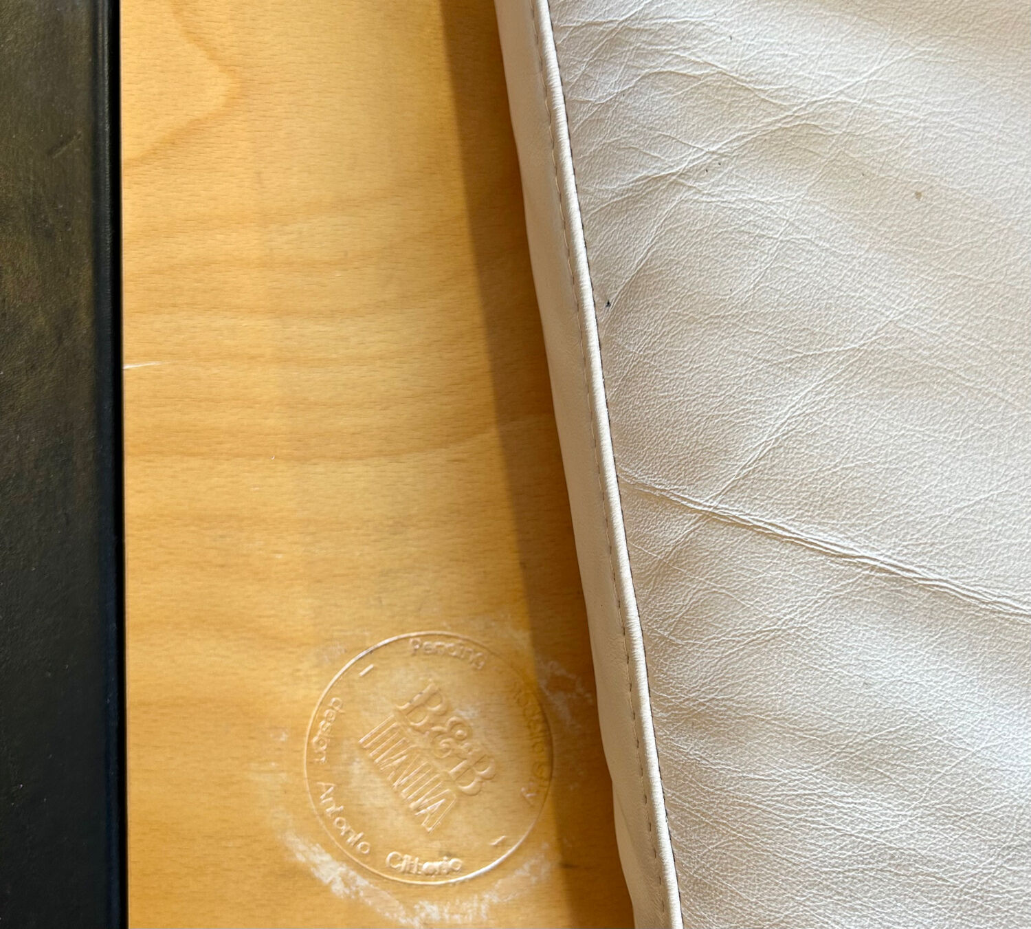 "Sity" model bench, B&B Italia edition.