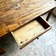 Table de ferme en bois foncé 1 tiroir