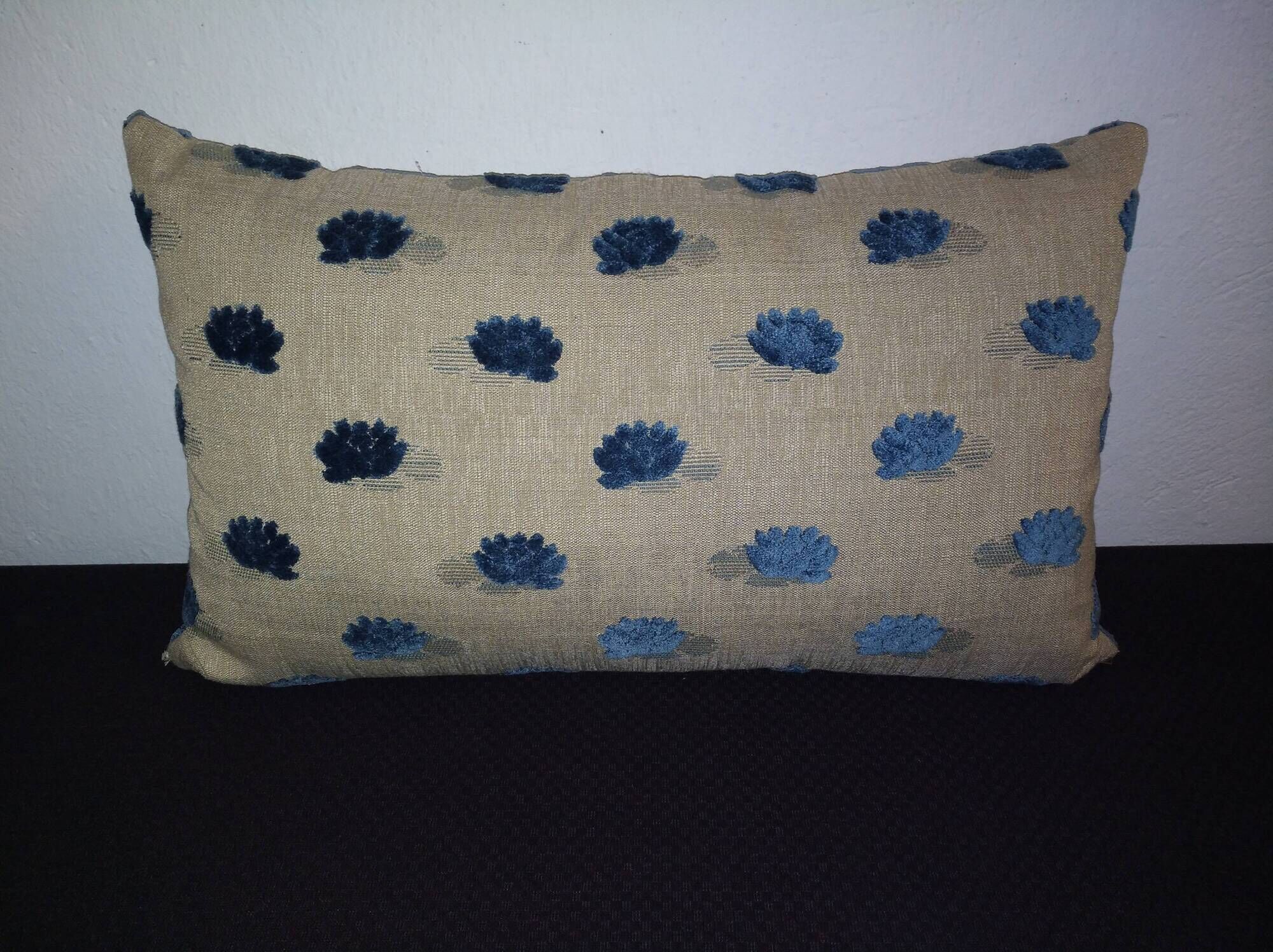Jane Churchill linen and velvet cushion 50x50
