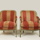 Paire de fauteuils " Bergère " de style Louis XVI