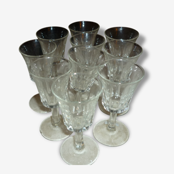 Lot de 10 verres à liqueur