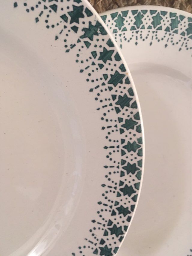 Assiettes creuses terre de fer Digoin Sarreguemines.