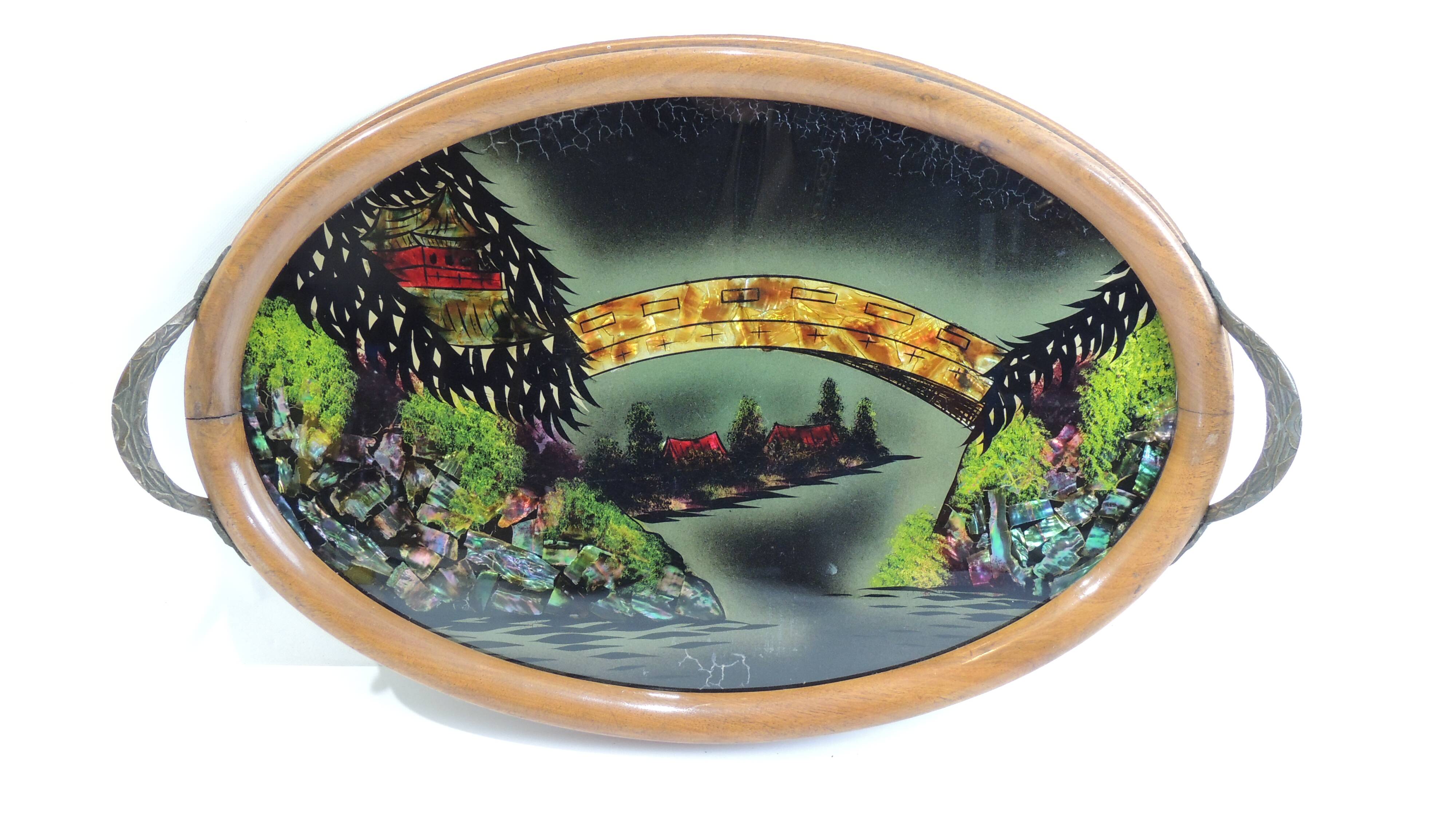 Ancien plateau de service décor feuilles de nacre /vintage