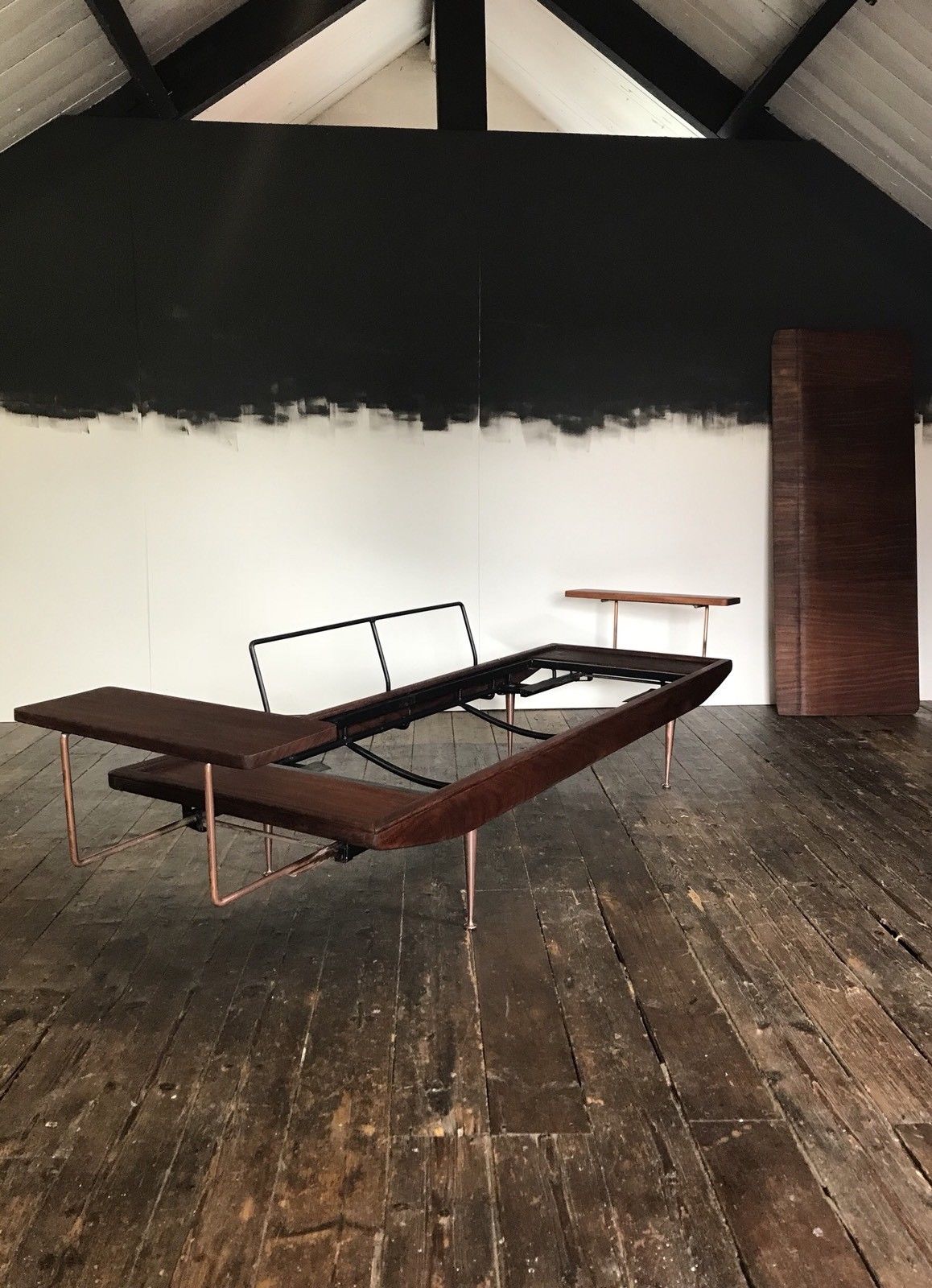 Sofa Walnut copper Wentworth Toothill years 50/60