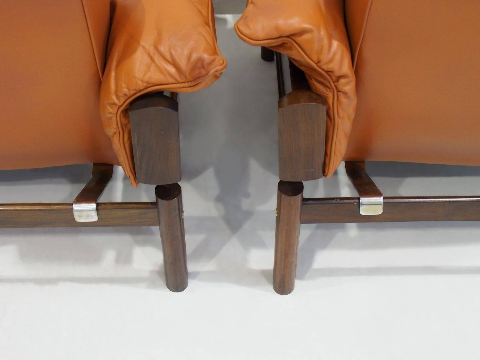 Ensemble de fauteuils MP-13 de Percival Lafer en cuir cognac