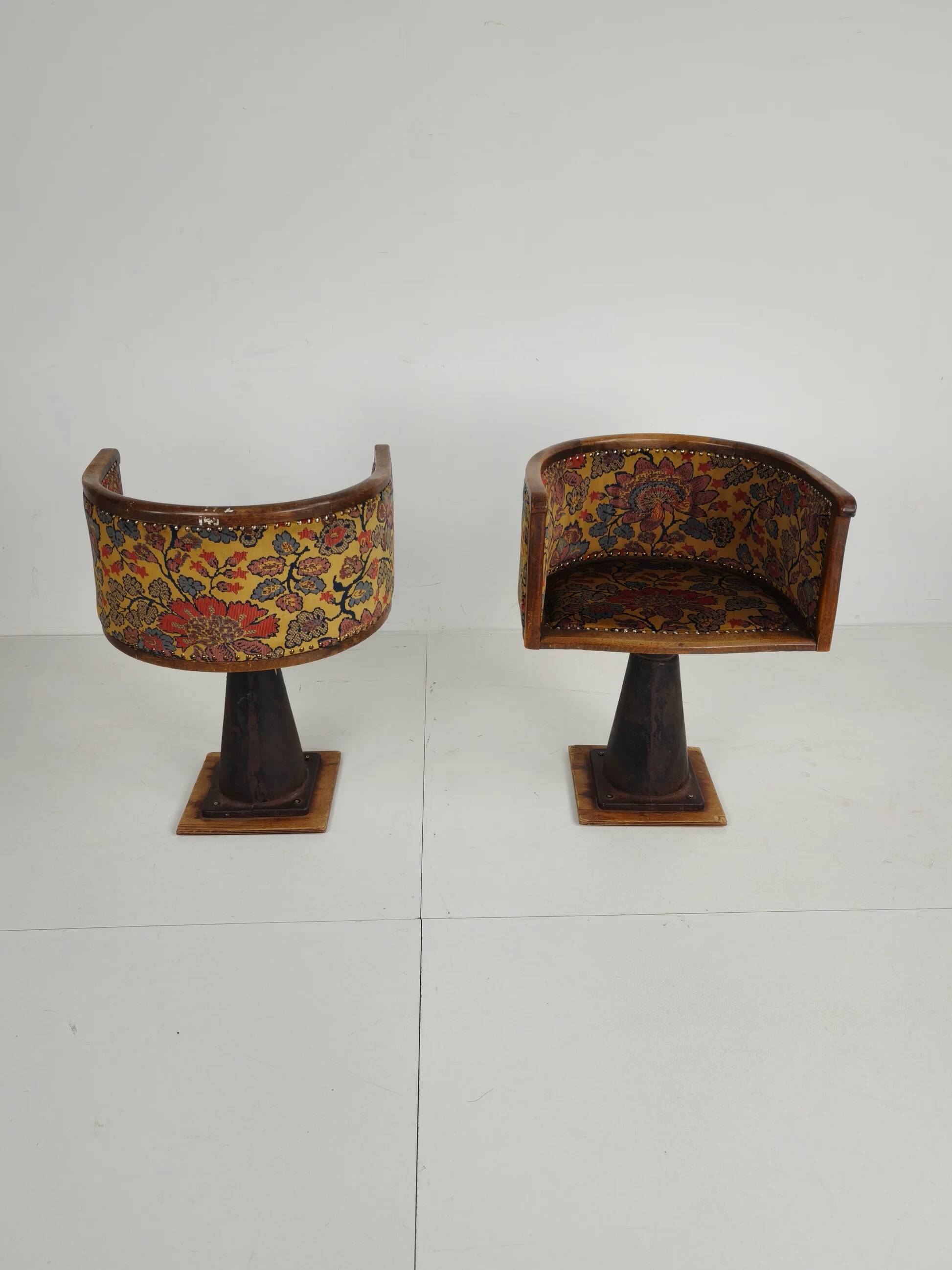 Chaises de bateau pivotantes uniques | Circa 1900–1920