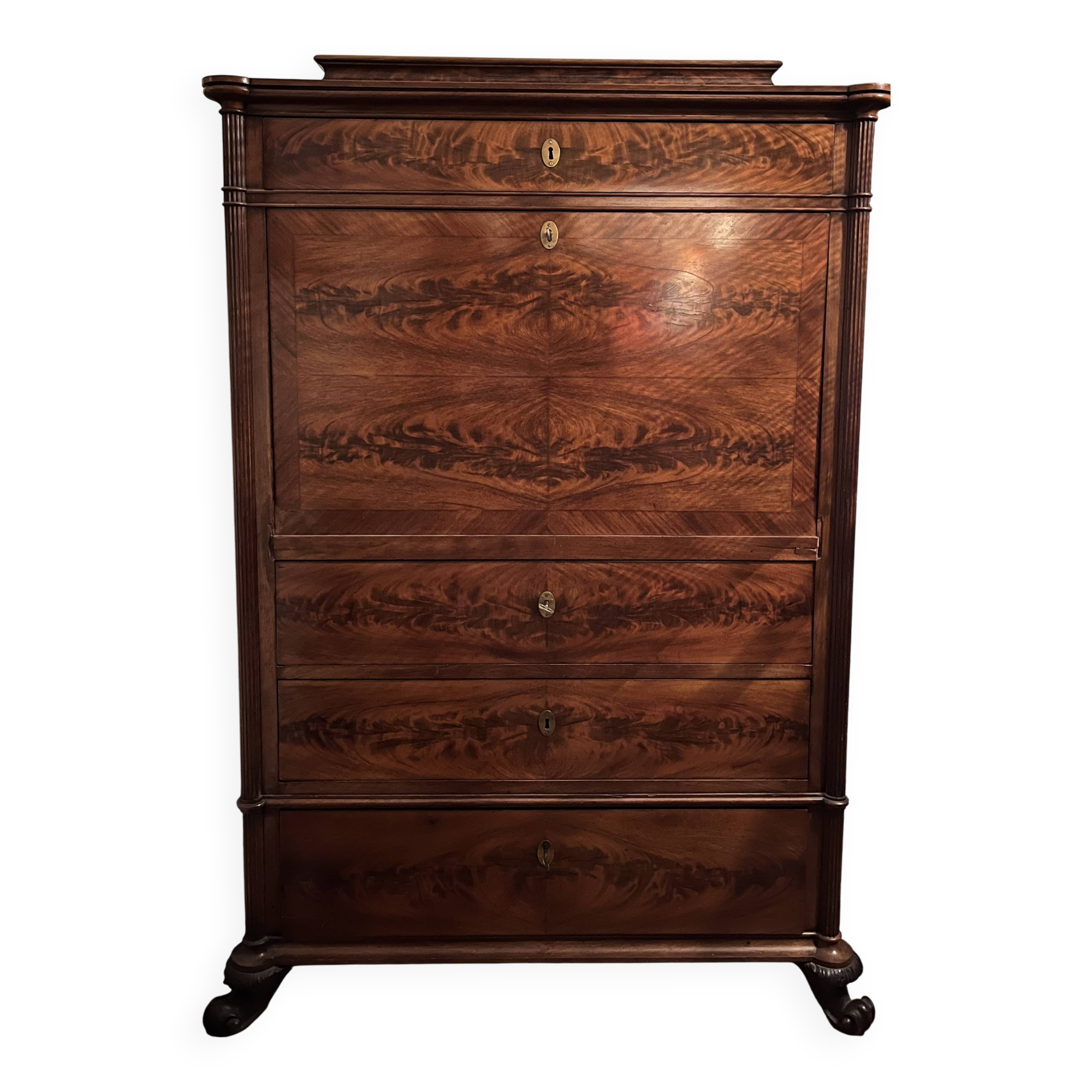George III flap-top secretary in flamed mahogany, late 18th century