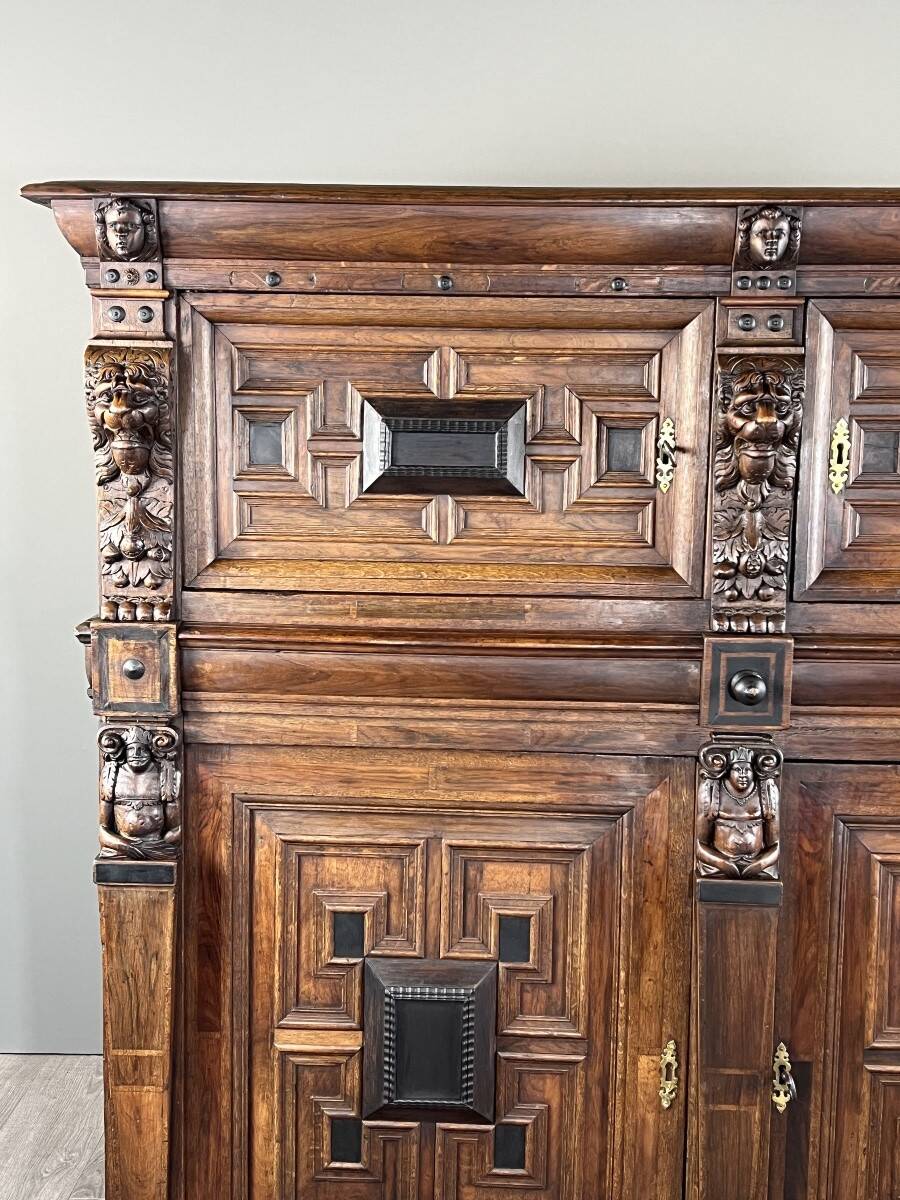 Antique carved wooden buffet in Renaissance style, late 18th / early 19th century.