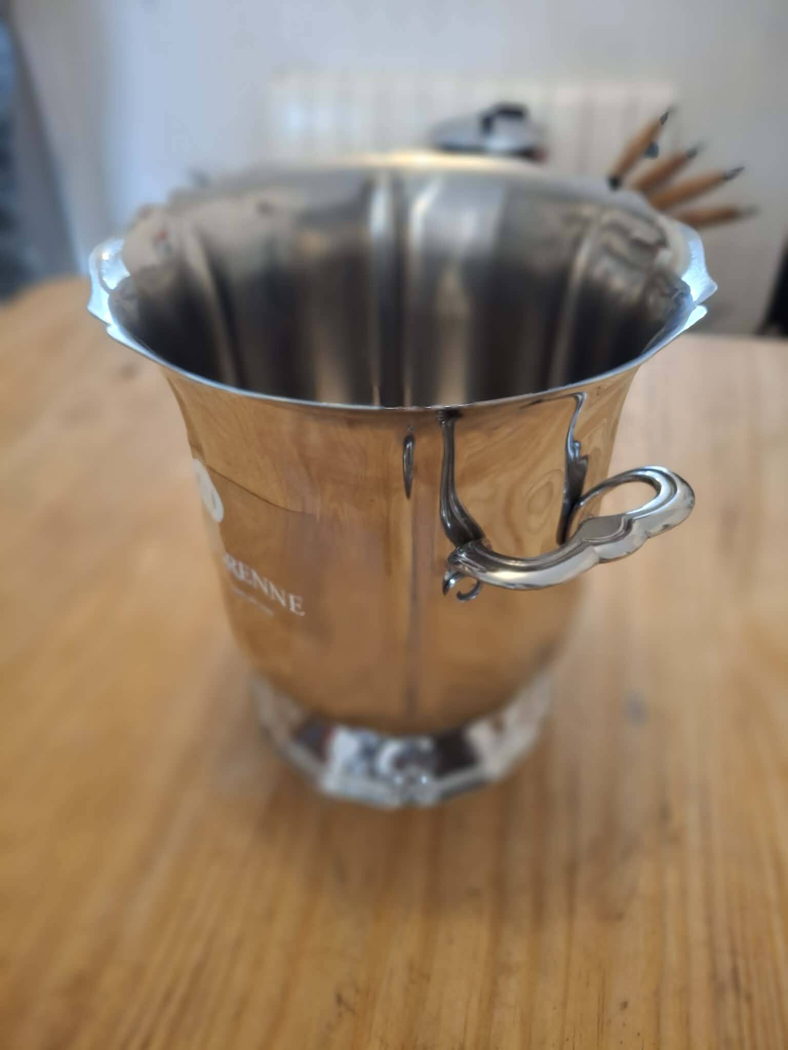 Elegant stainless steel champagne bucket signed by Guy Degrenne, made in France.