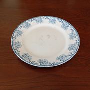 Plat à gâteau en terre de fer Longwy "Marguerites"