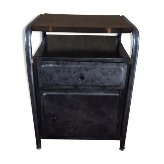 Metal bedside