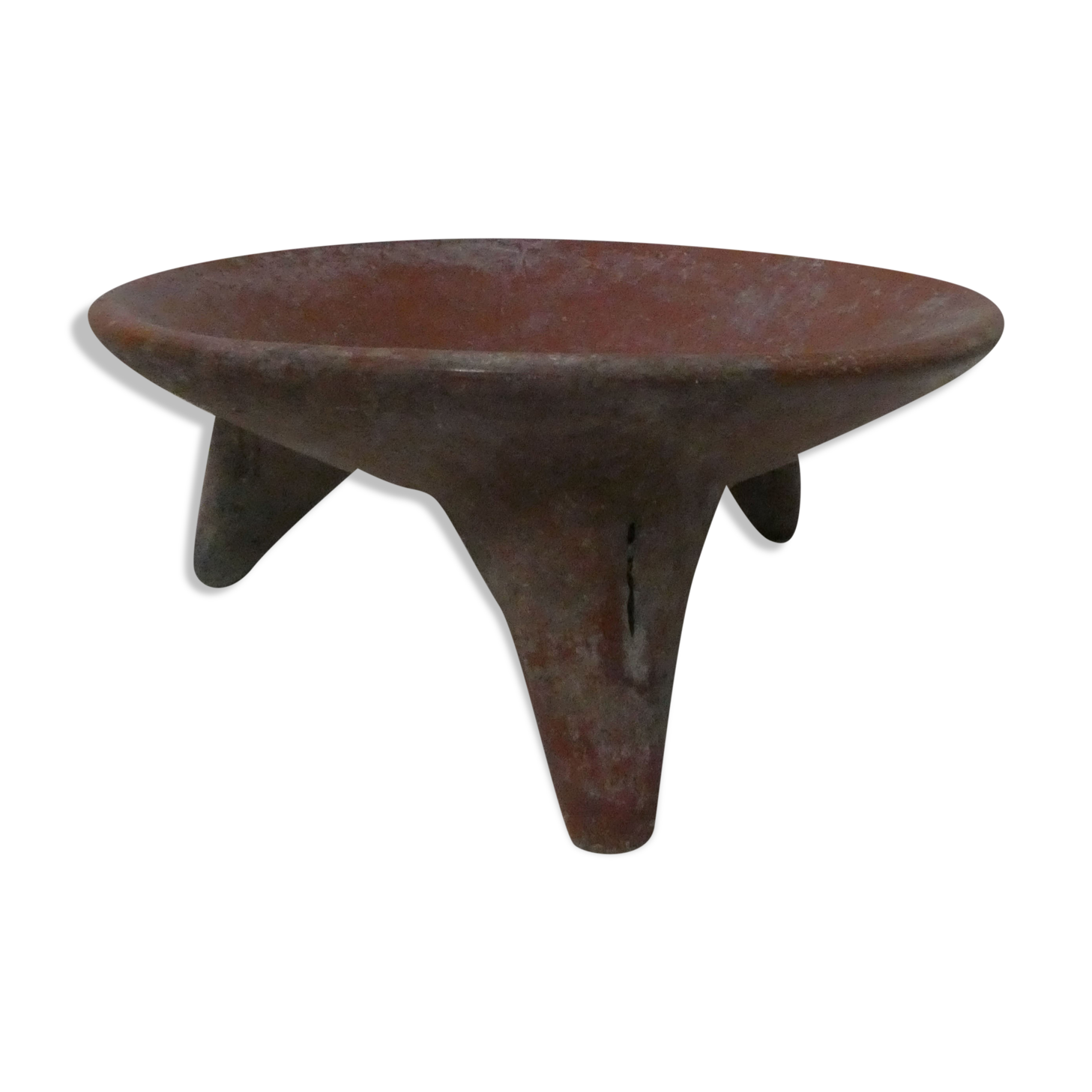 Ancient tripod bowl in terracotta pre-columbian art