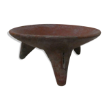 Ancient tripod bowl in terracotta pre-columbian art