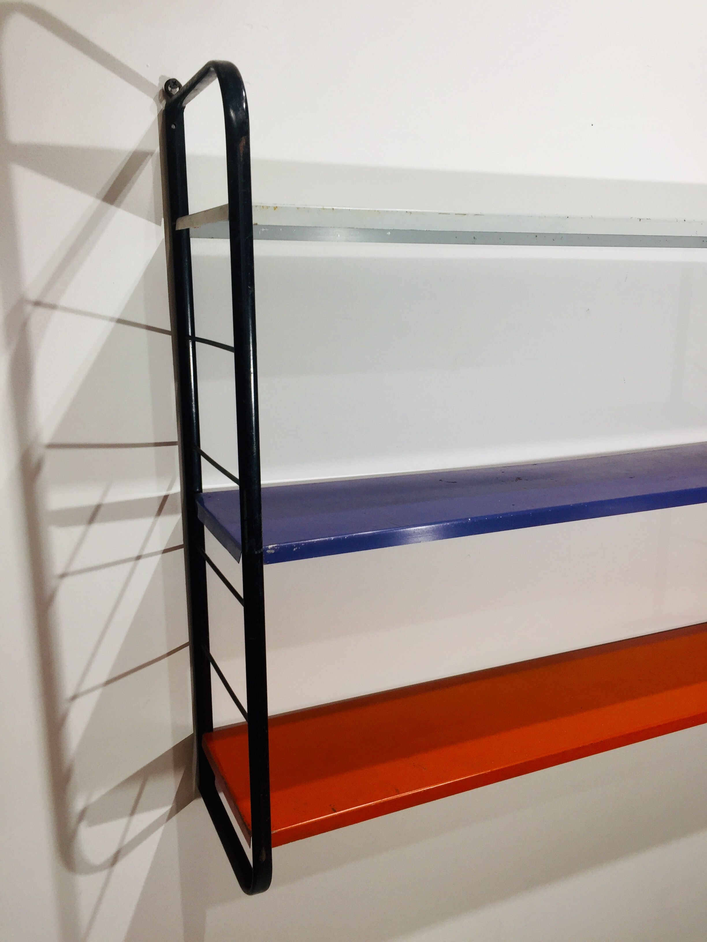 Beautiful metal shelf from the 60s.