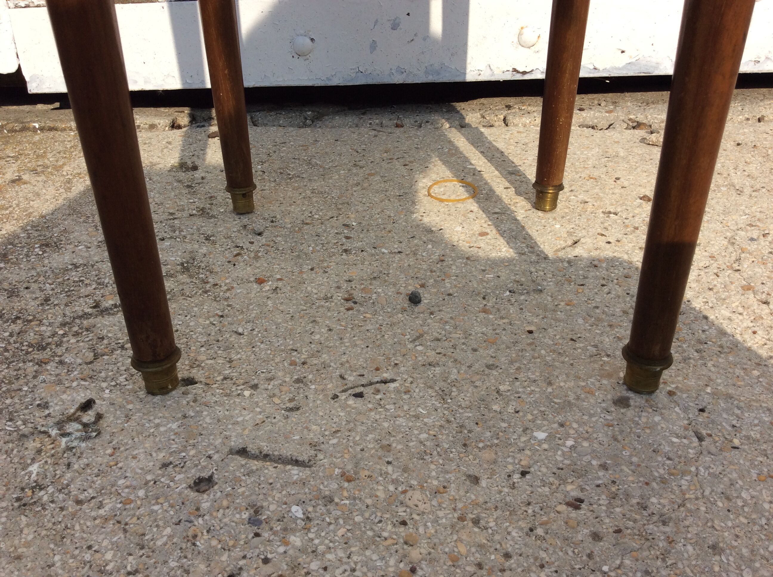 Beside table XVlllème