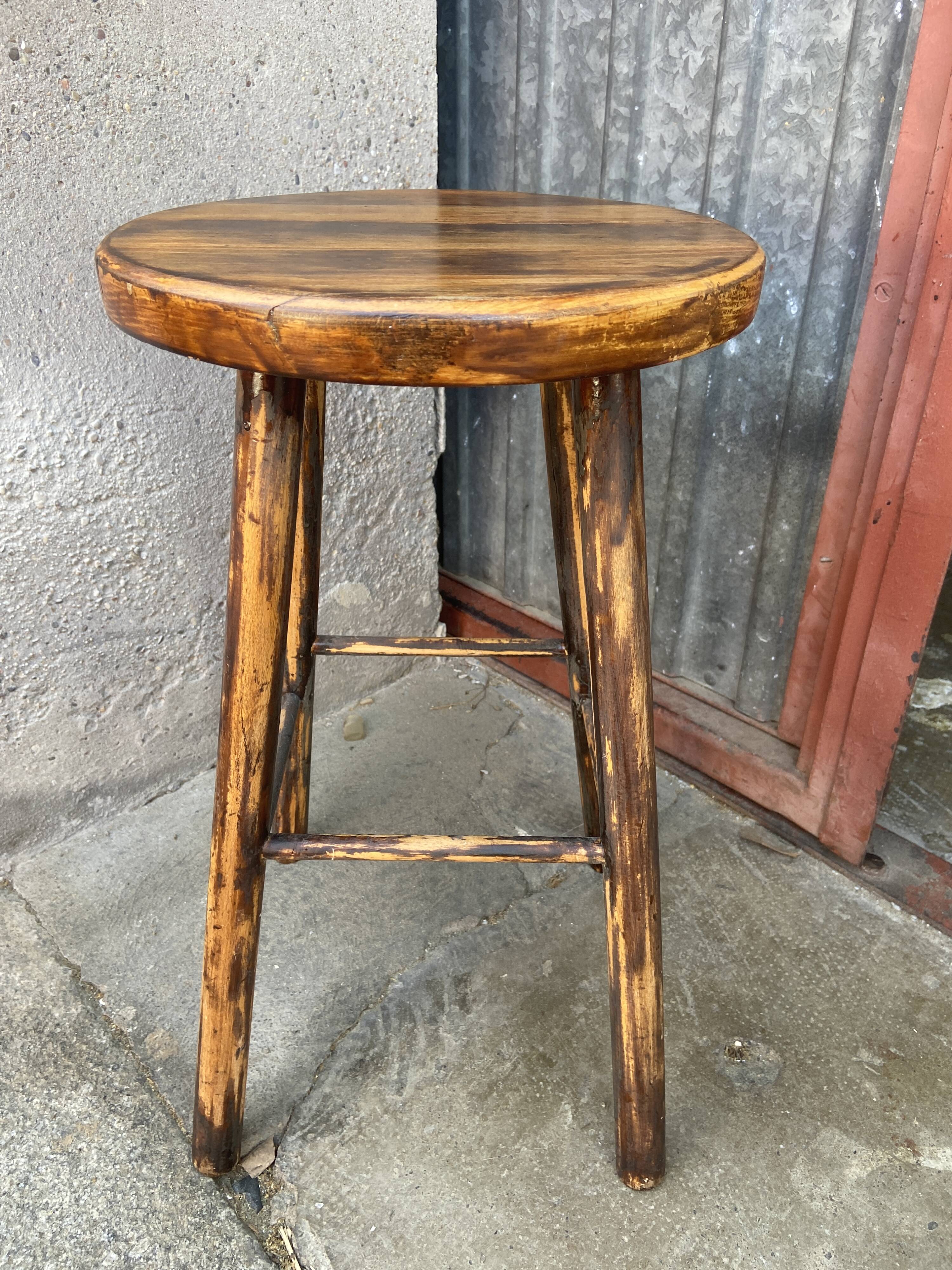 Tabouret fermier en bois 1950