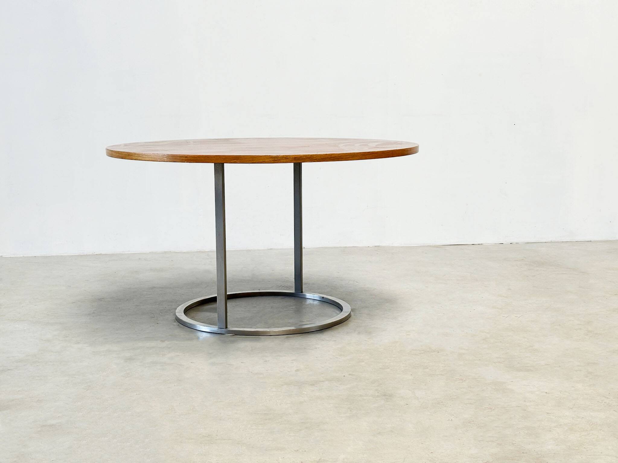 Italian rosewood round dining table