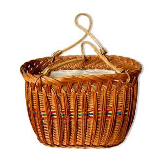 Panier en osier vintage