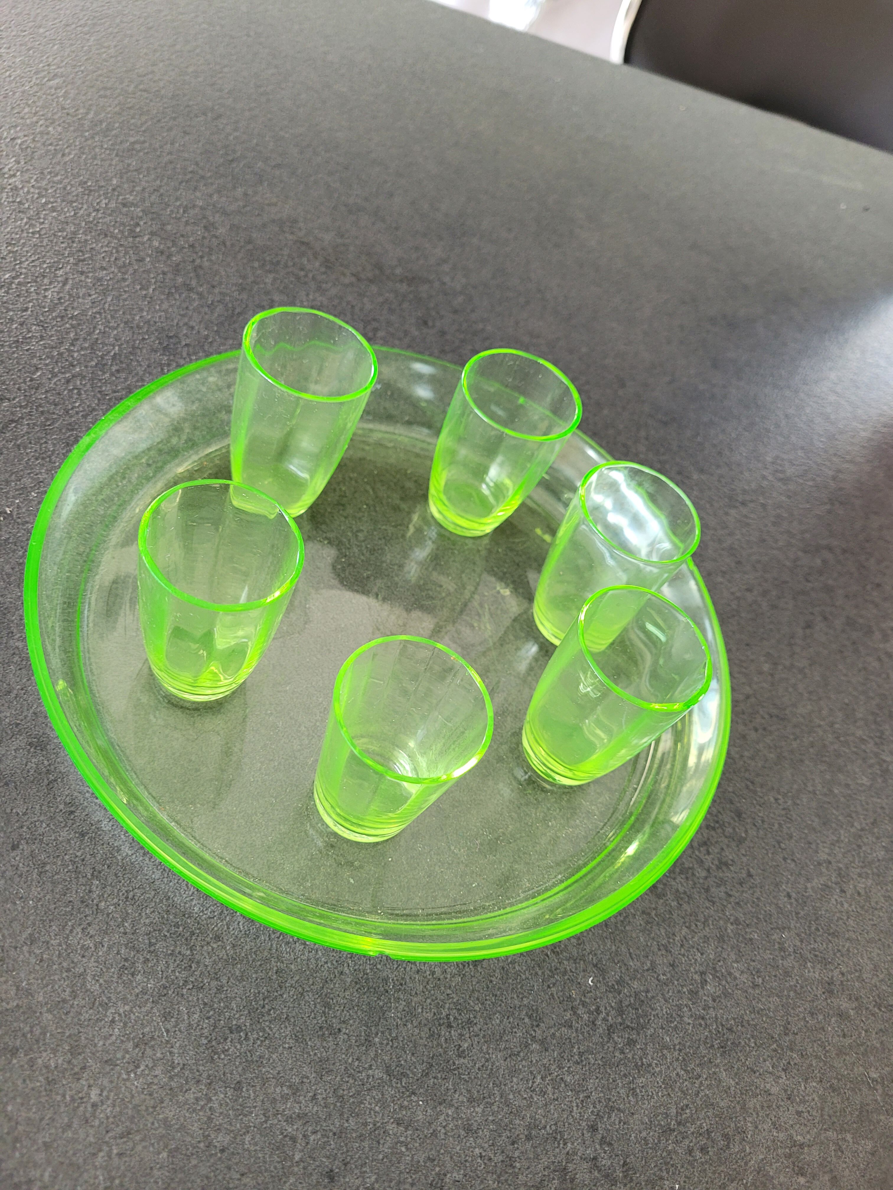 Ouraline liqueur service