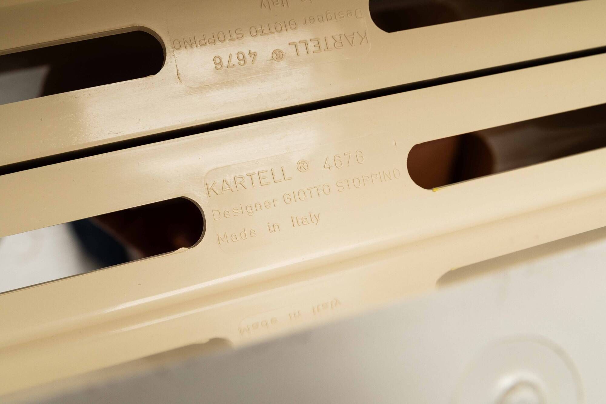 Magazine holder by Giotto Stoppino for Kartell, Italy, 1970's