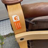 Beautiful vintage Westnofa chair model Siesta by Ingmar Relling. Leather Siësta chair. Nice patina.