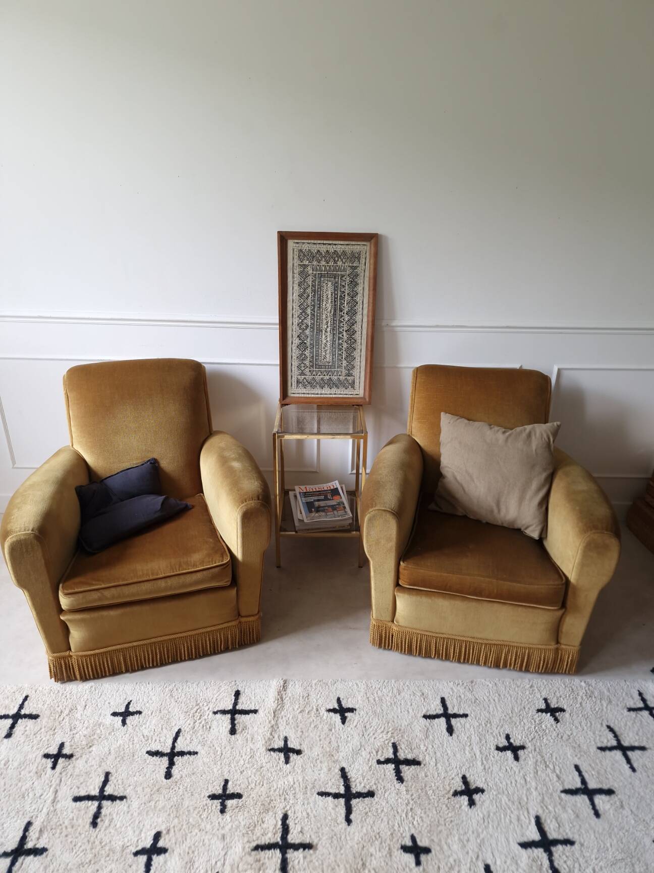 Pair of velvet armchairs