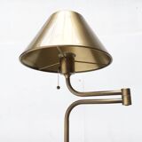 Lesan floor lamp in vintage German brass, Hollywood Regency style by Florian Schulz, 1970s.