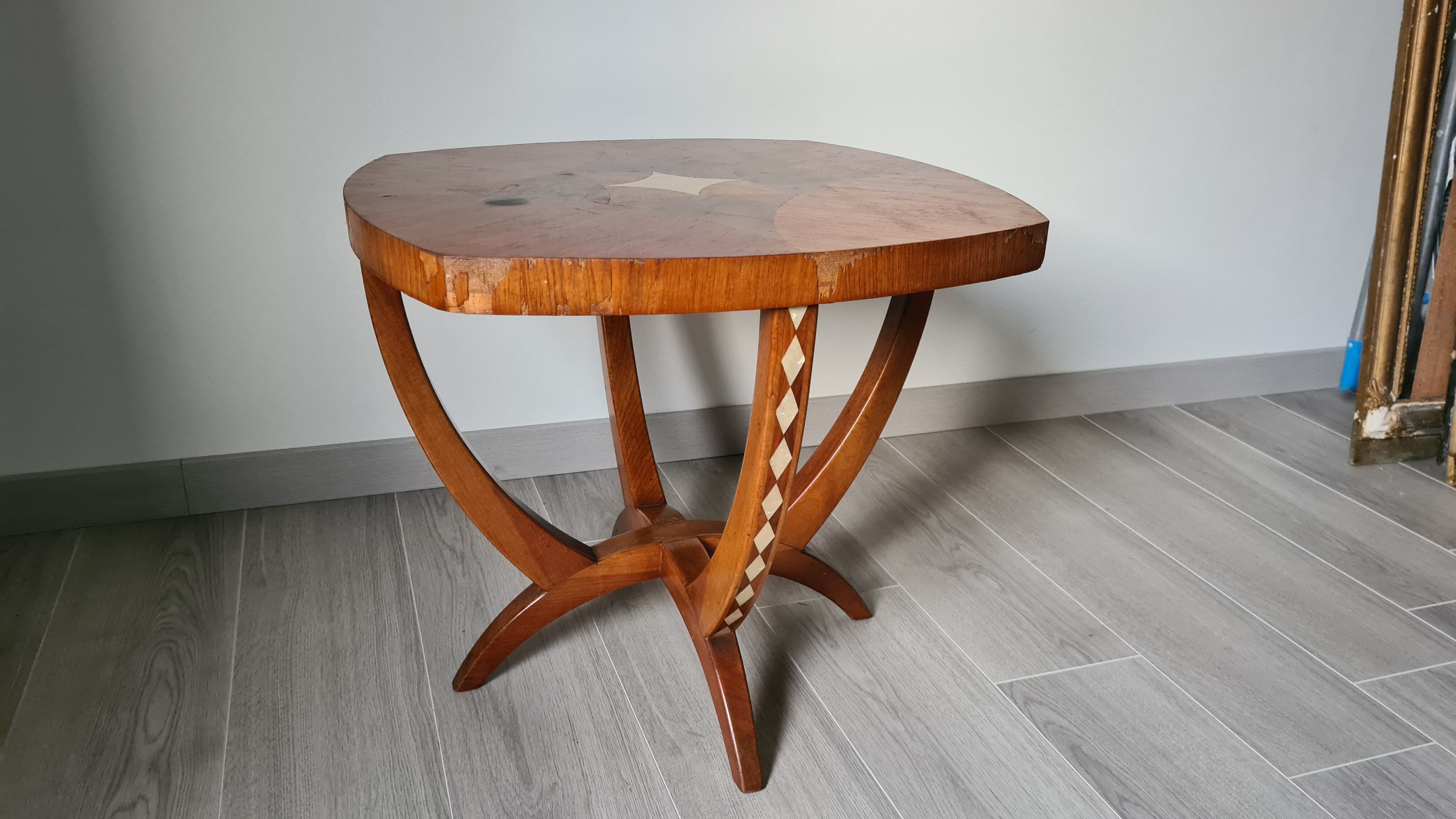 Table d'appoint art déco avec inserts de nacre