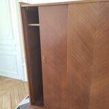 Compas foot cabinet