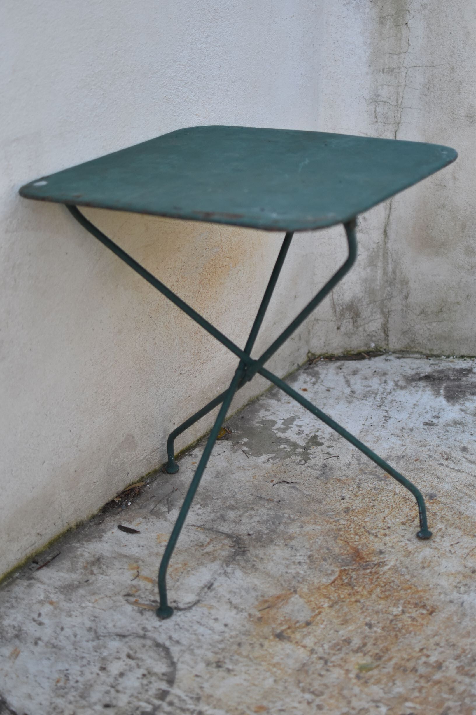 Garden table