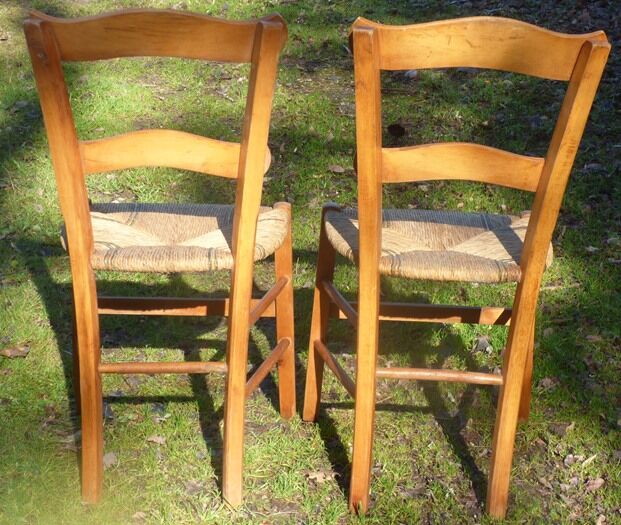 2 Solid wood straw chairs