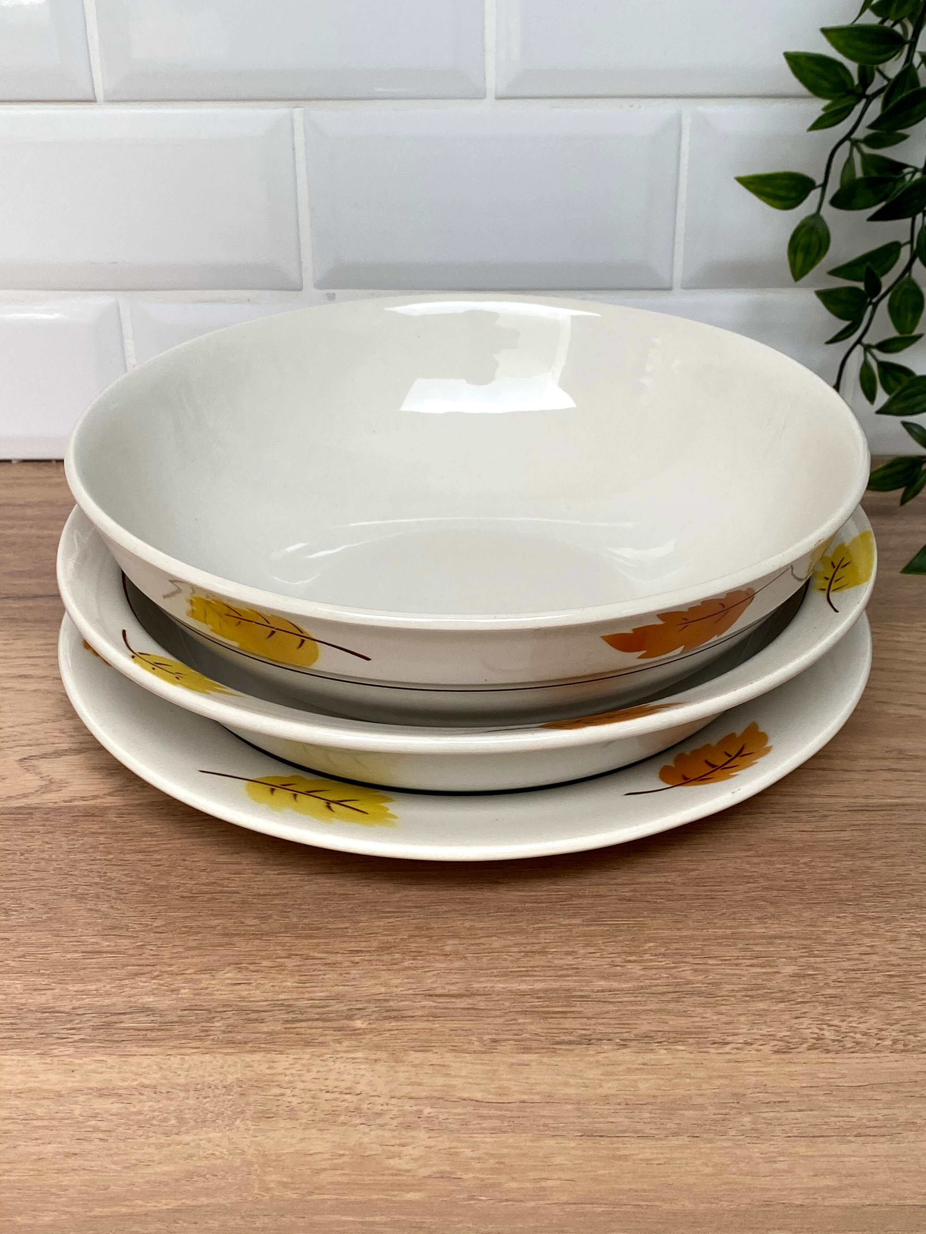 Set of 3-course Mill of Wolves autumn leaves