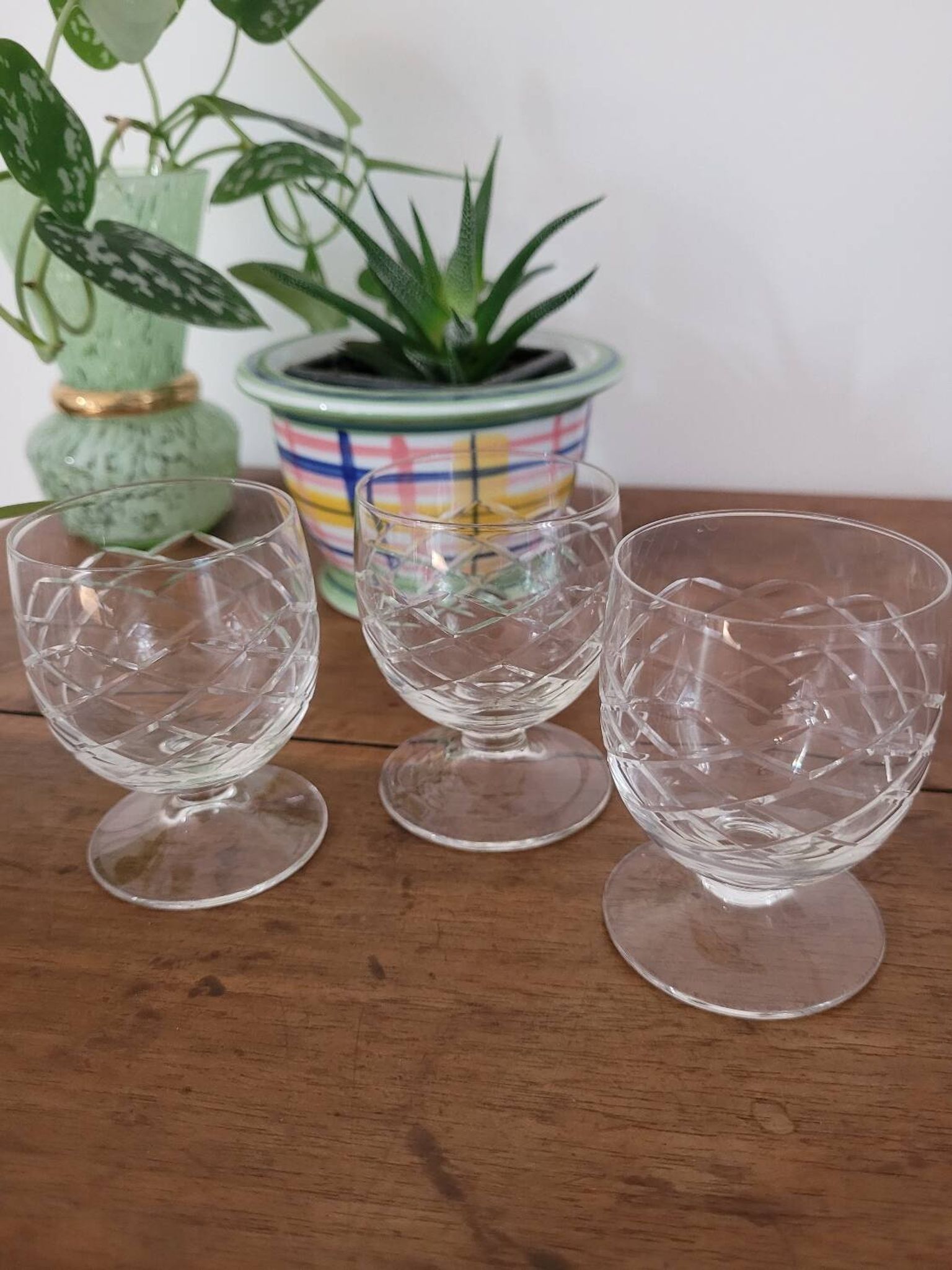 Lot de 3 verres à digestif en cristal taillé