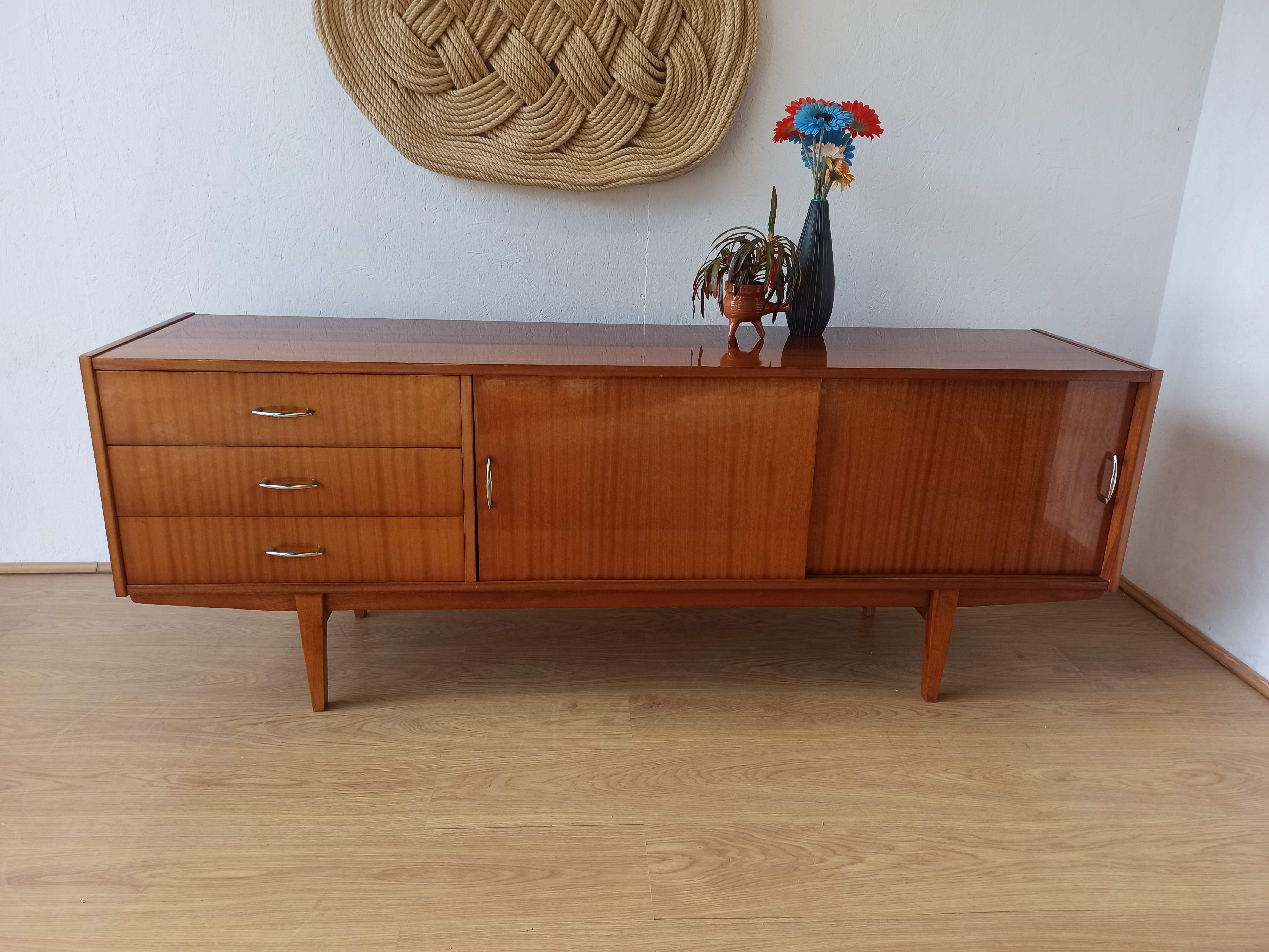 Enfilade moderniste des années 1970