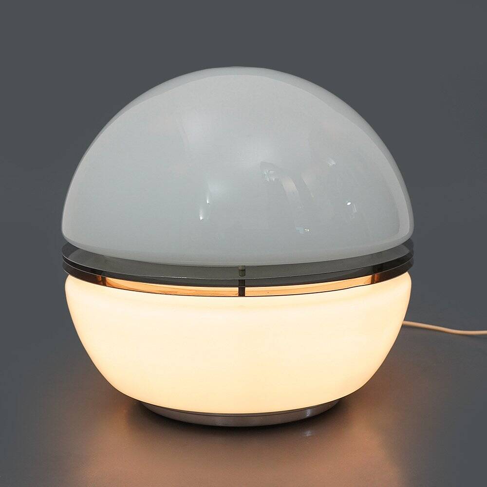 White glass table lamp by Enrico Tronconi for Tronconi, 1970s.