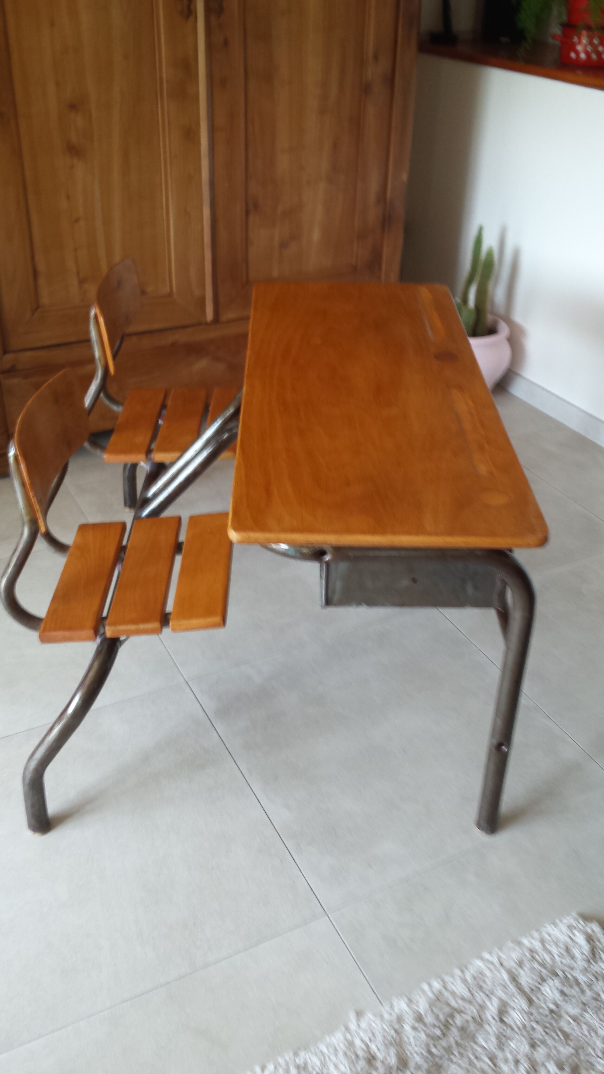 Double schoolboy desk