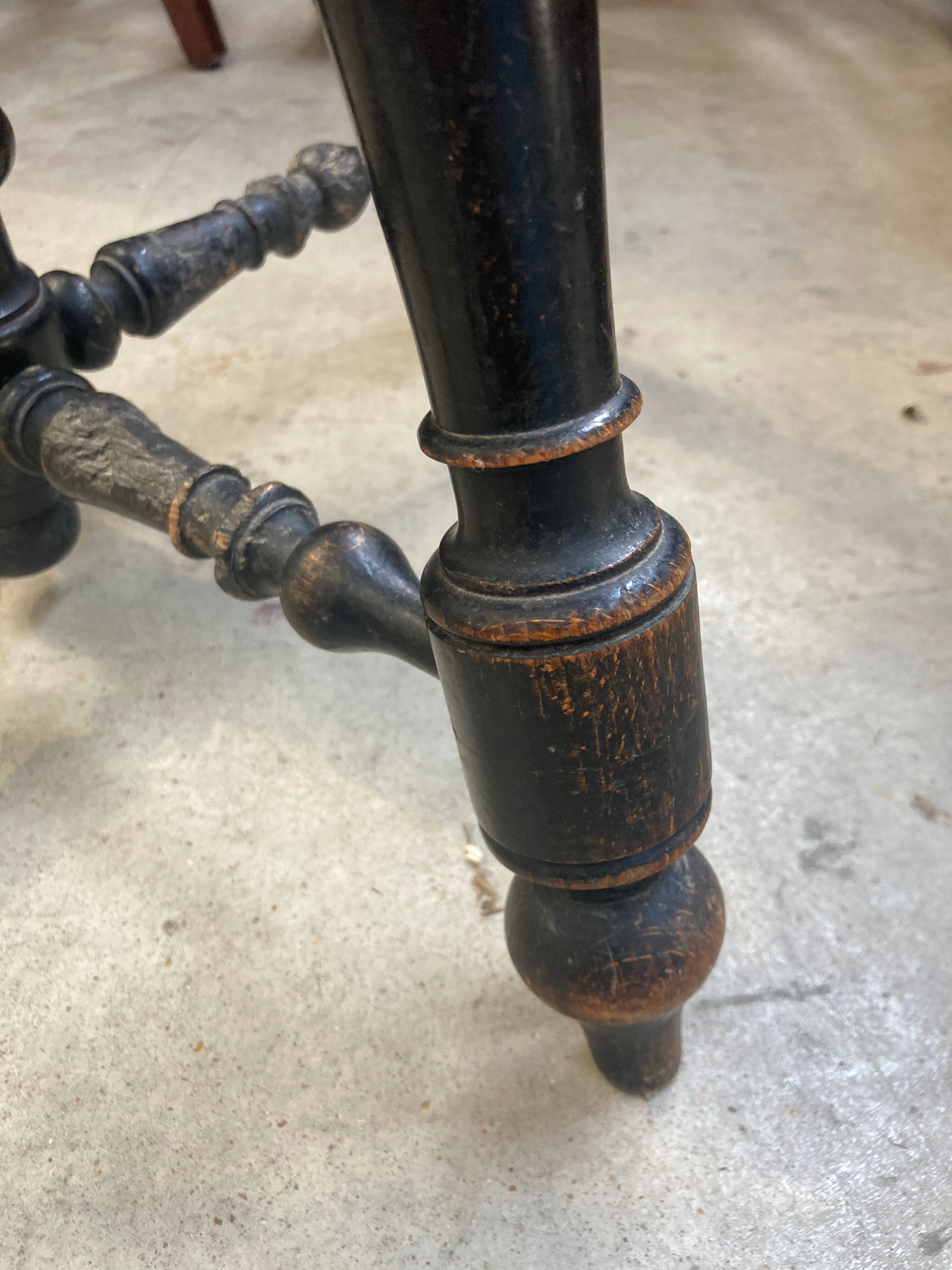 Blackened wooden piano stool Napoleon lll style